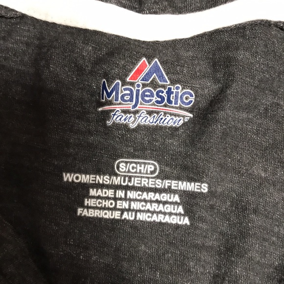 Philadelphia Eagles women’s v-neck tee size small - Picture 3 of 5